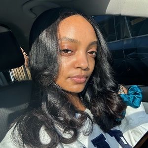 Meet your Posher, Nique